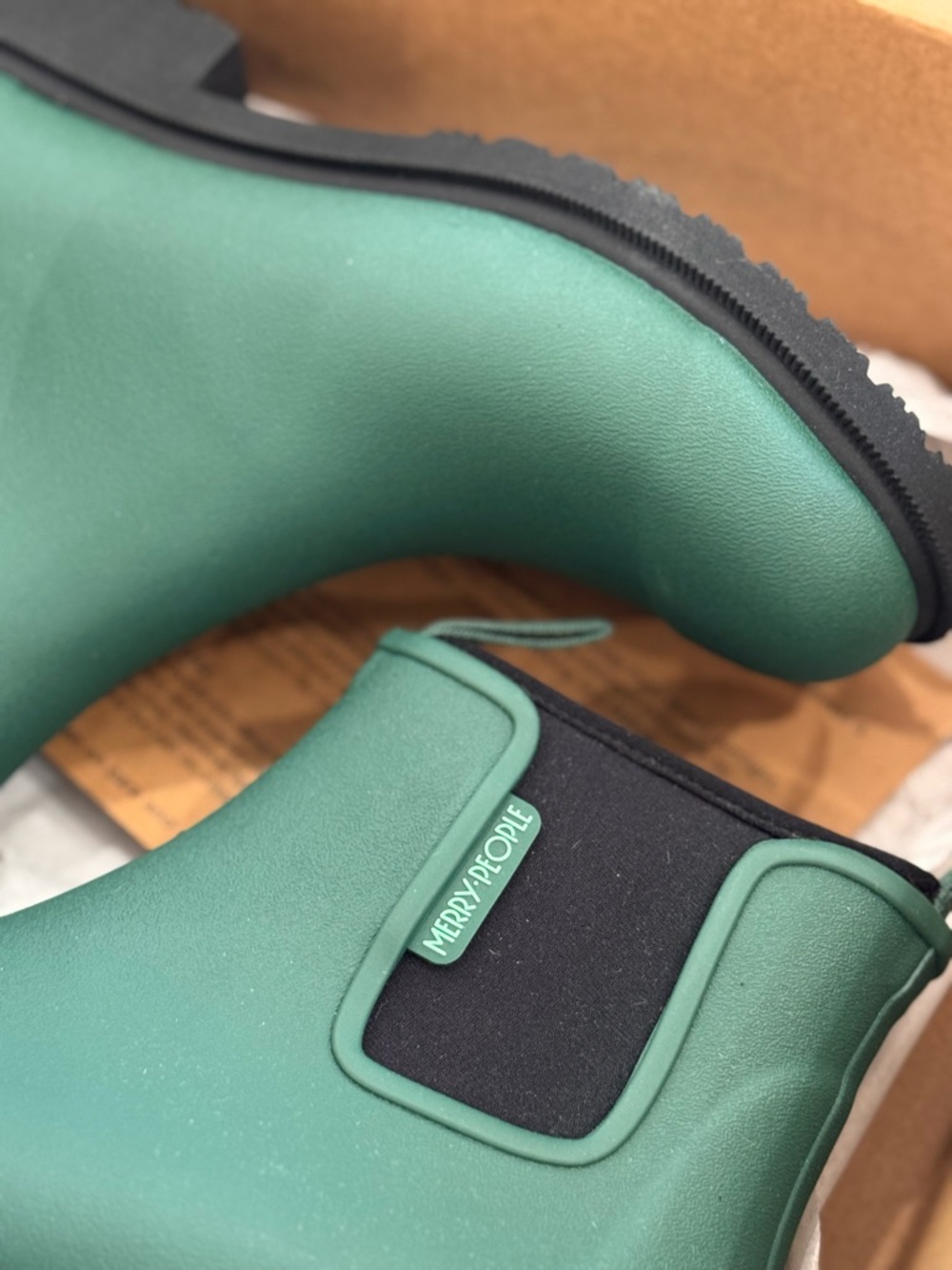 Women’s Rain Boots in Alpine Green & Black - Picture 3 of 4